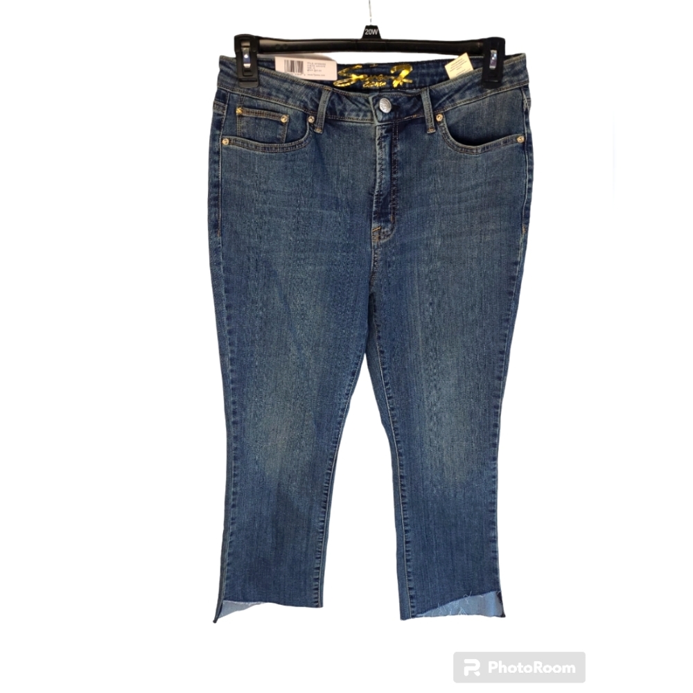 Seven7 Ladies High-Rise Step Hem Cropped Fashion Jean Mahone Size 12